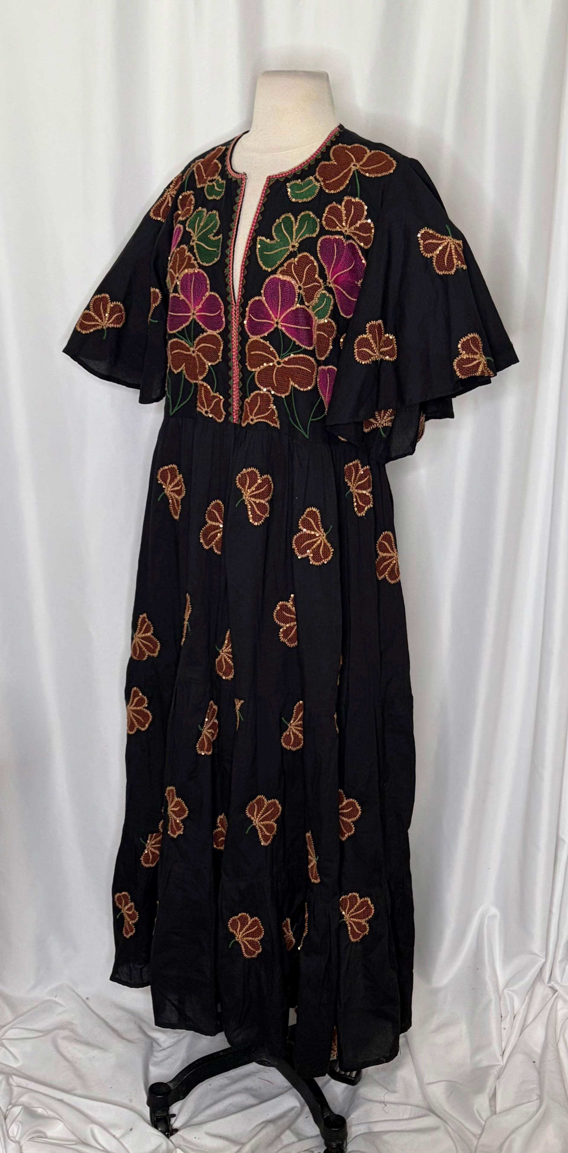 OLIPHANT Embroidered Sequin Floral Midi Maxi Dress Pockets Bohemian Medium