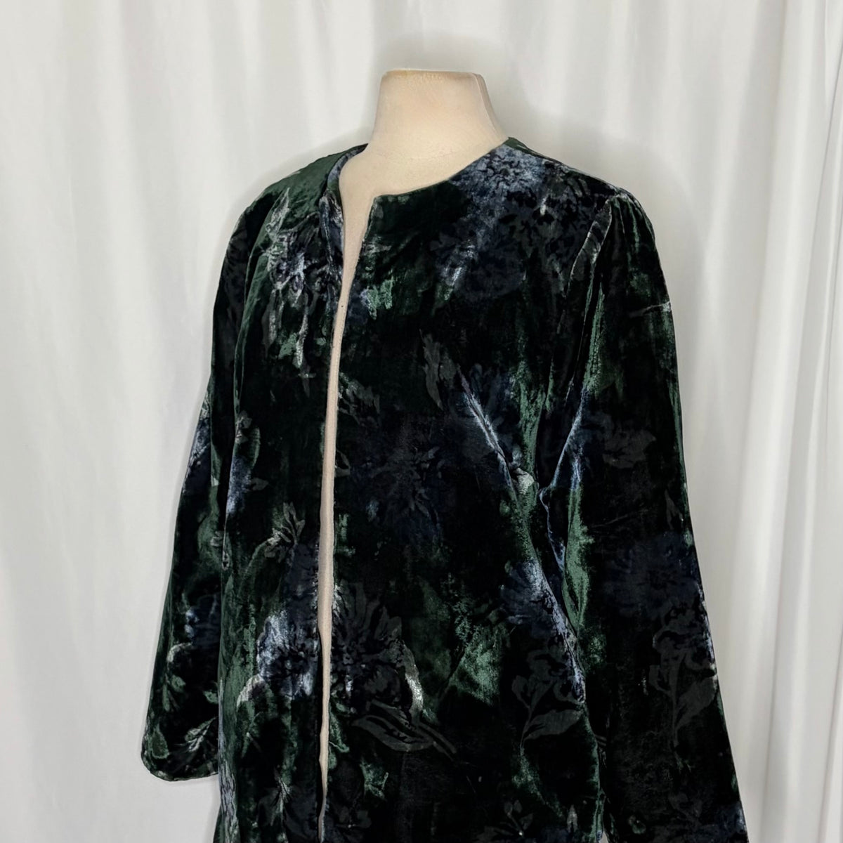 Anthropologie EVA FRANCO Floral Velvet Car Coat Open Front Green Teal Medium