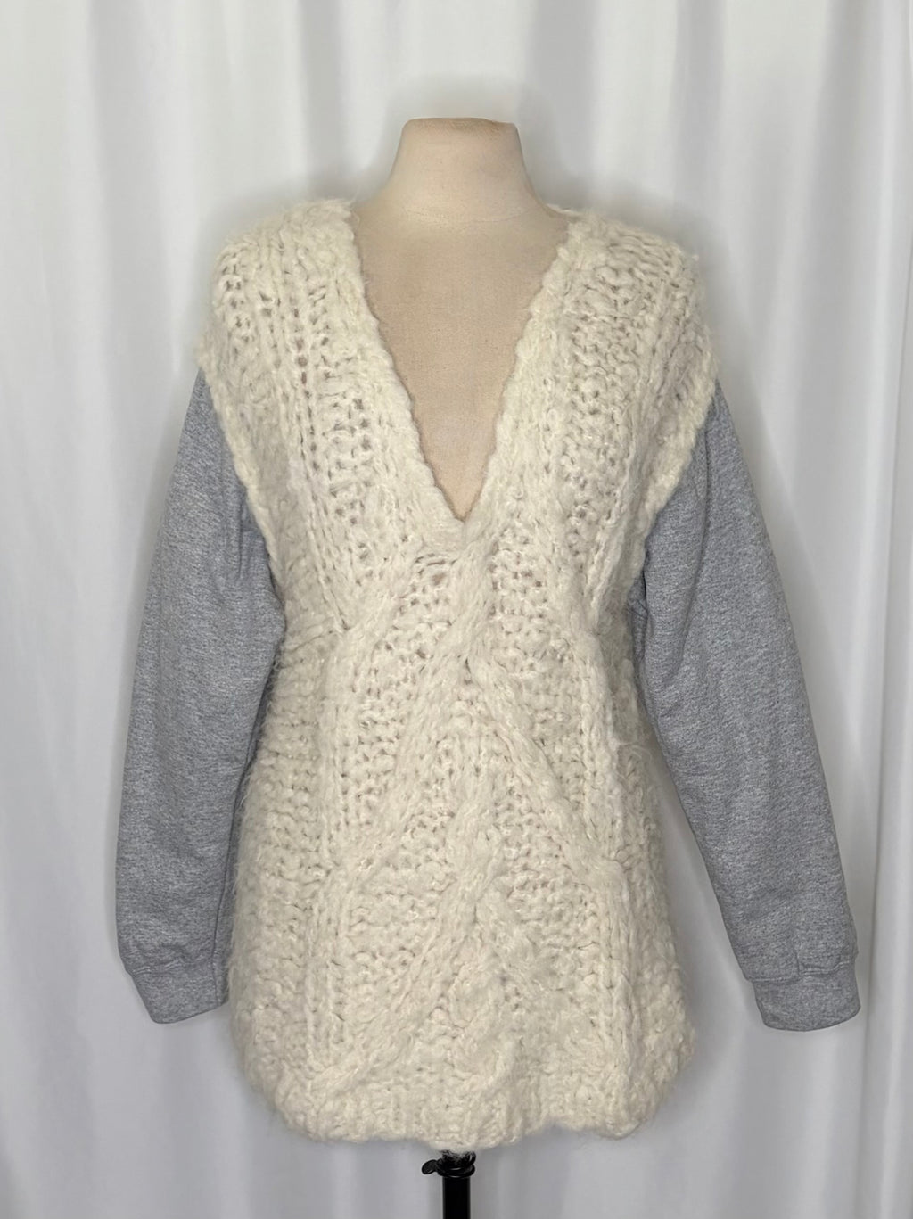 MICHAELA BUERGER Alpaca Knit Pullover Sweater Made in France V Neck Medium