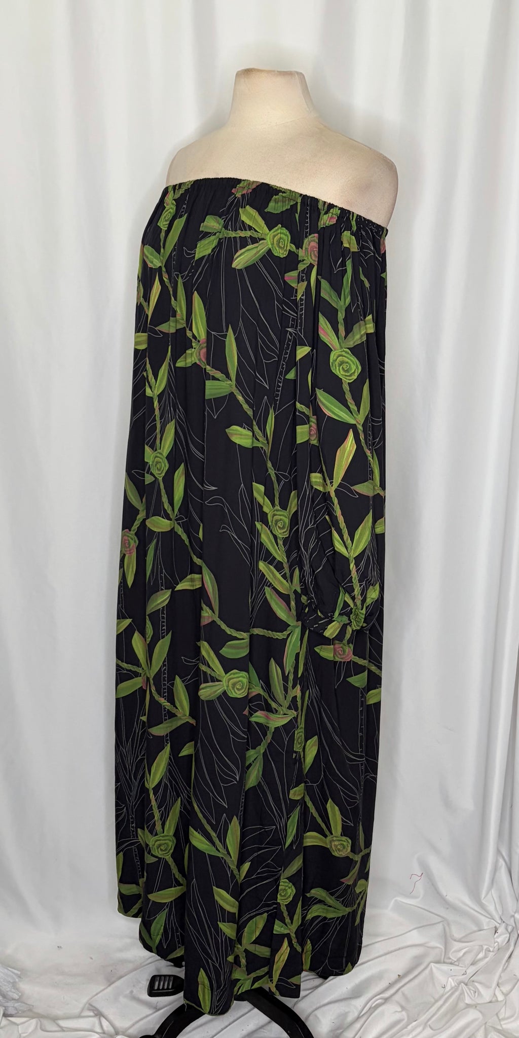 NWT LEXBREEZY HAWAII Ti Leaf Off Shoulder Maxi Dress lack Botanical Bamboo Large