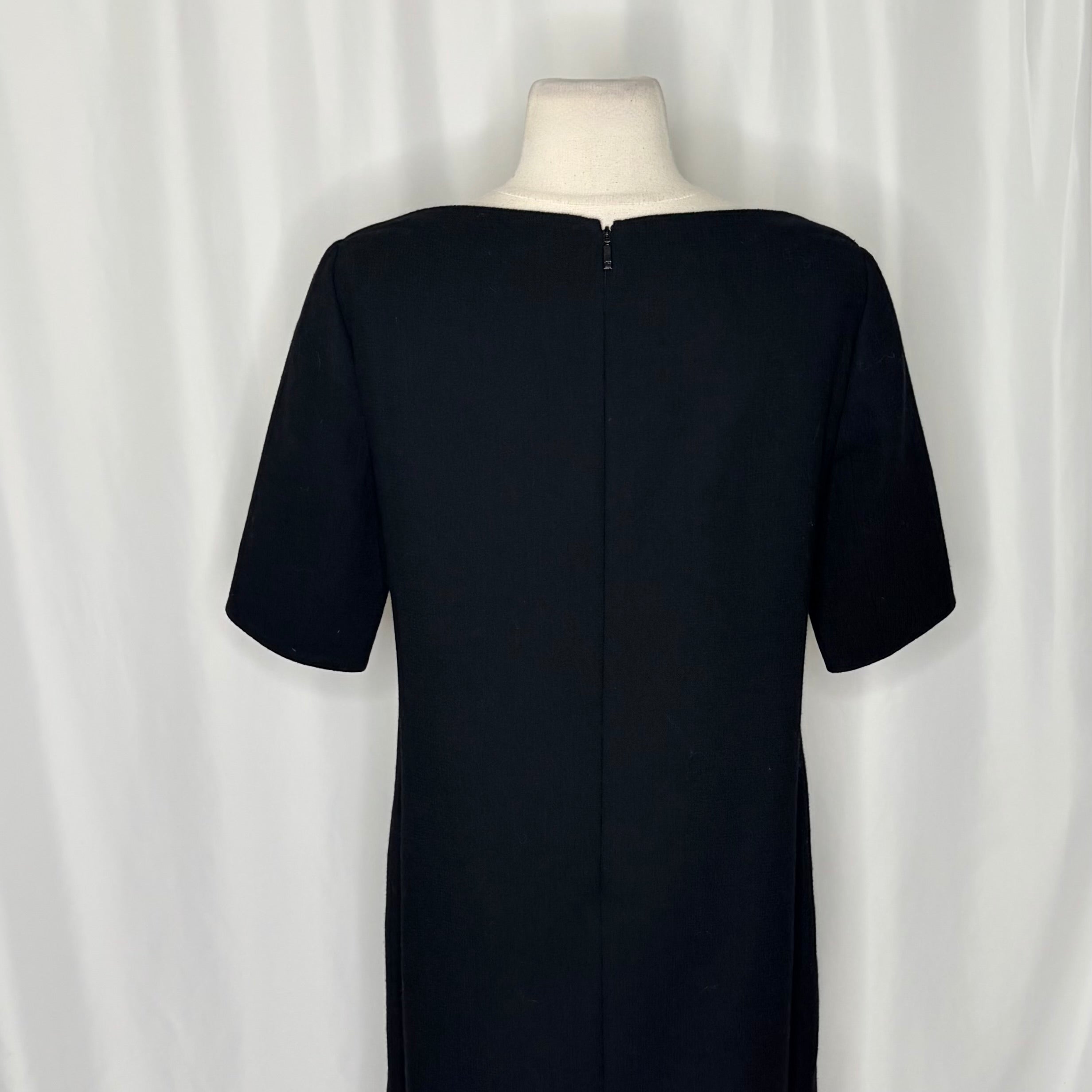 LAFAYETTE 148 New York Crya Lace Panel Dress Black Wool Solid Bateau Neck Size 8