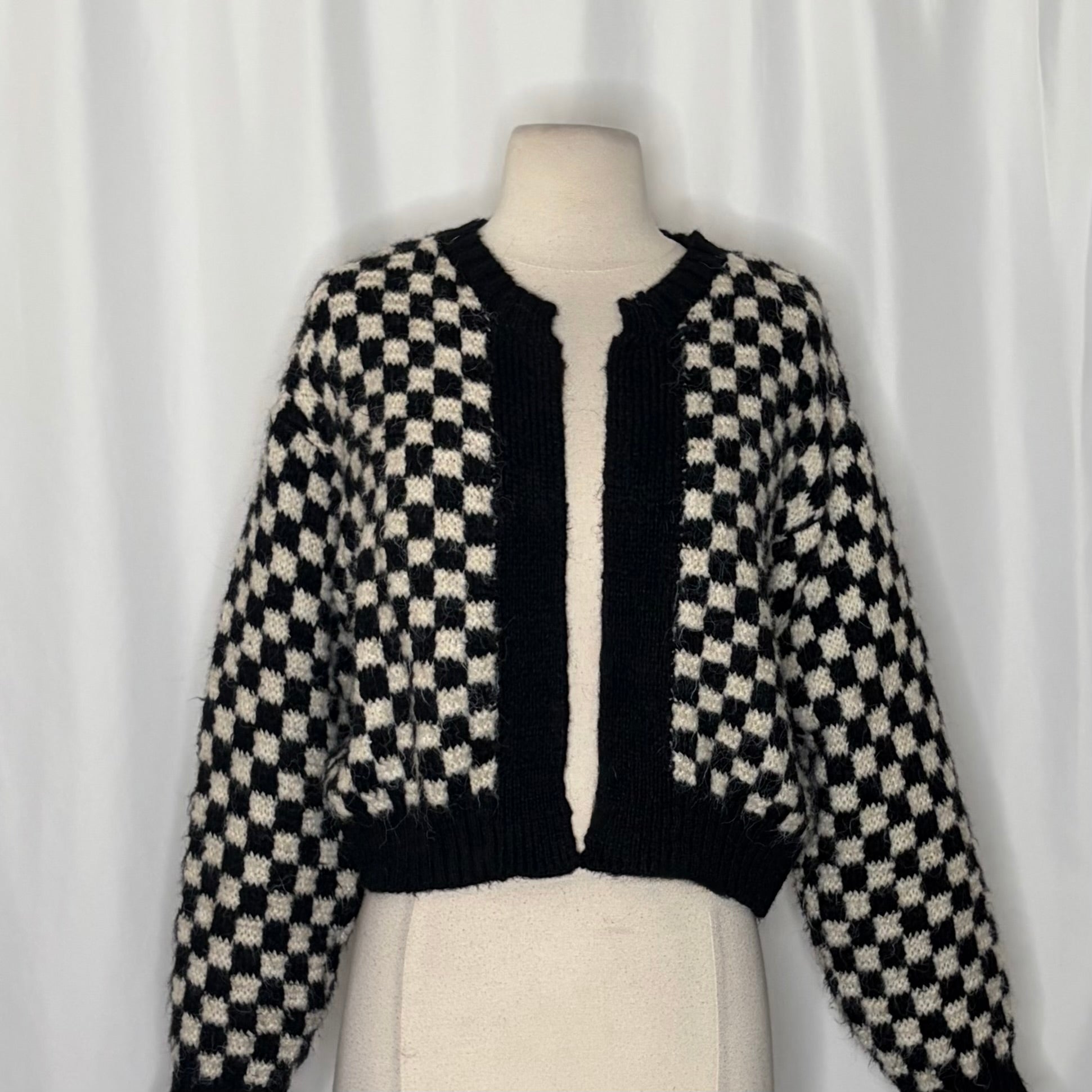 ZARA Cropped Checkerboard Cardigan Sweater Black Off White Knitwear Retro Small
