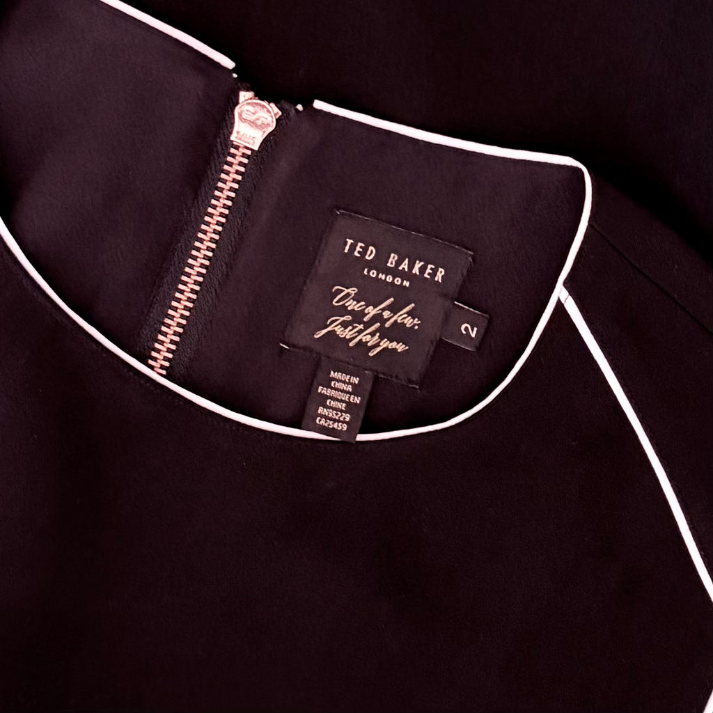 TED BAKER London Black White Trim Shift Dress Exposed Zip Size 2 / US Size 6