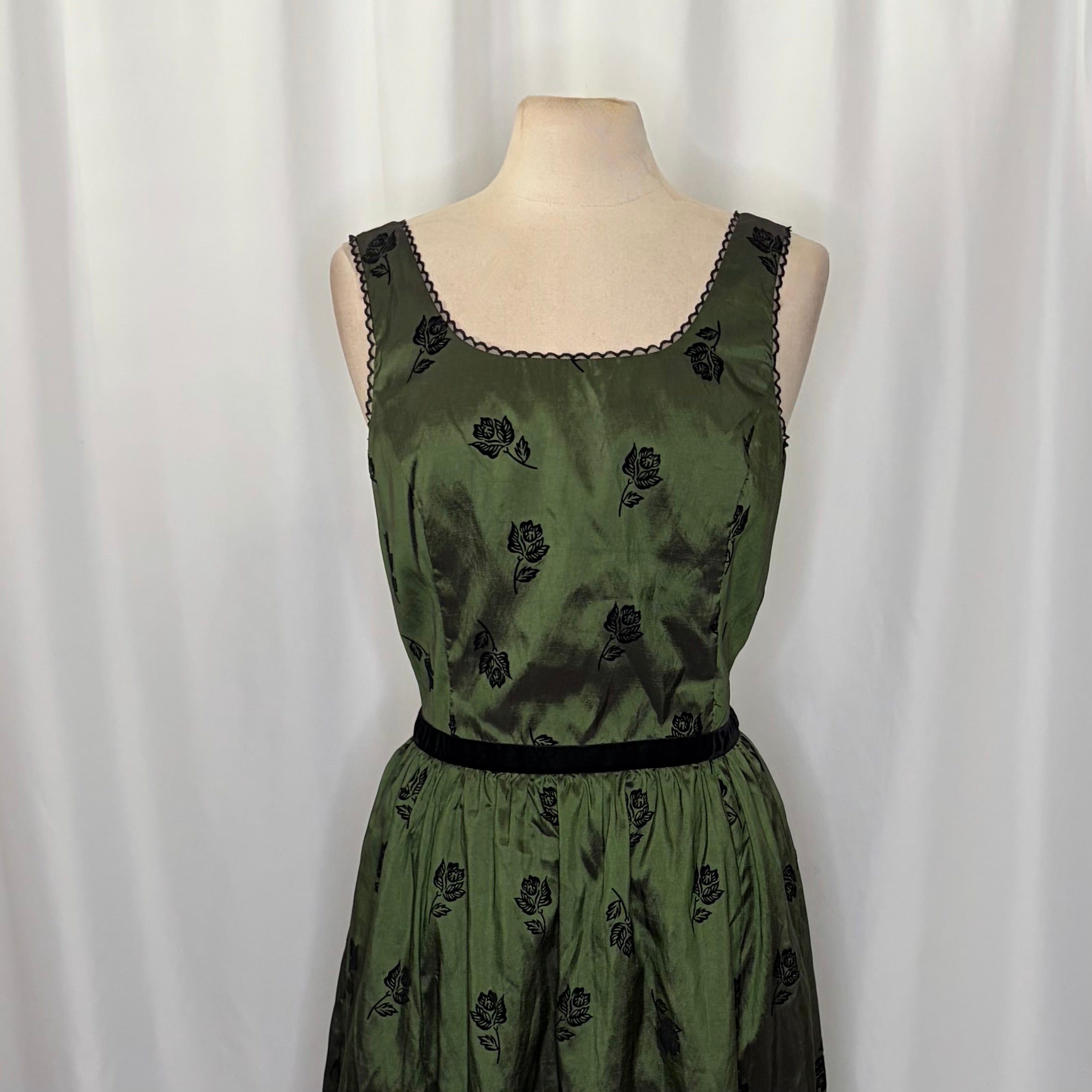 NECA Twilight New Moon Bella Swan Birthday Dress Green Floral Romantic 2XL