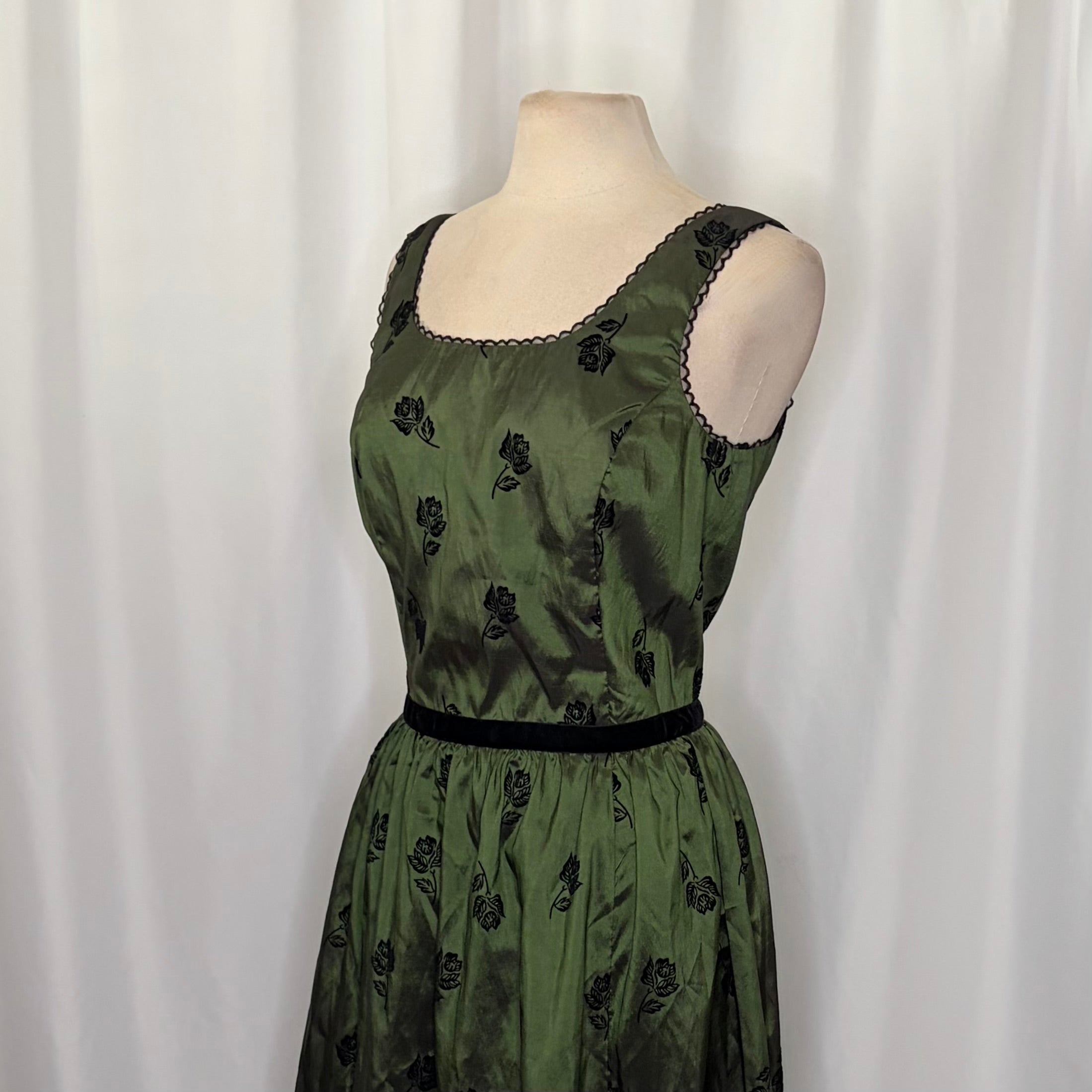 NECA Twilight New Moon Bella Swan Birthday Dress Green Floral Romantic 2XL