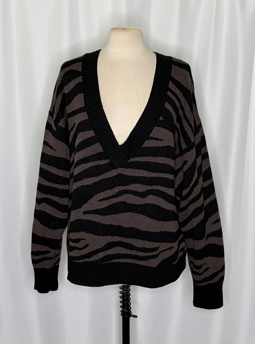 VARLEY Calvert Sweater Bracken Black Zebra Animal Print Merino Wool Blend Large