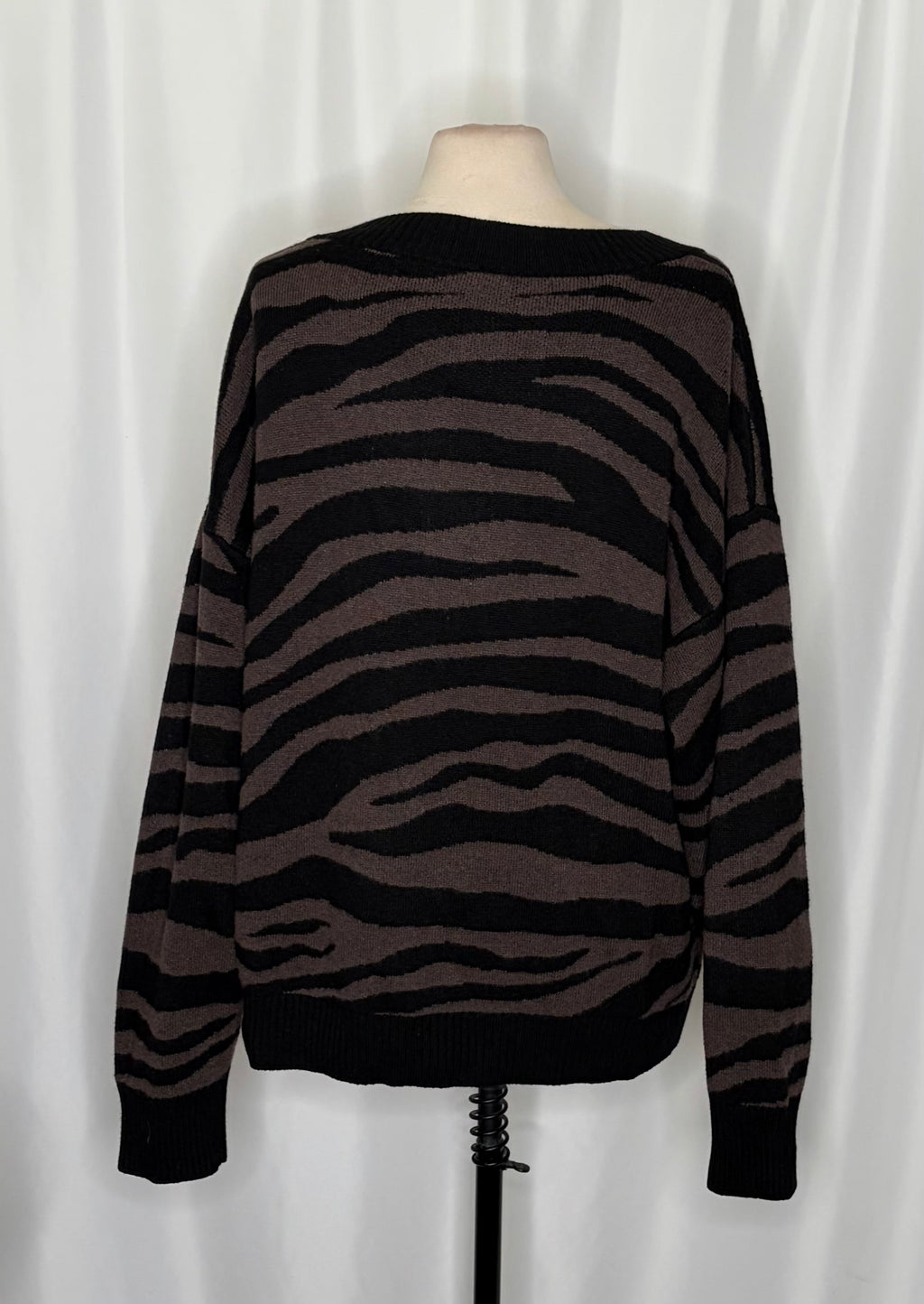 VARLEY Calvert Sweater Bracken Black Zebra Animal Print Merino Wool Blend Large