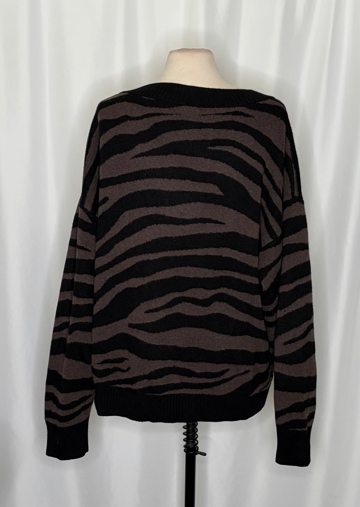 VARLEY Calvert Sweater Bracken Black Zebra Animal Print Merino Wool Blend Large