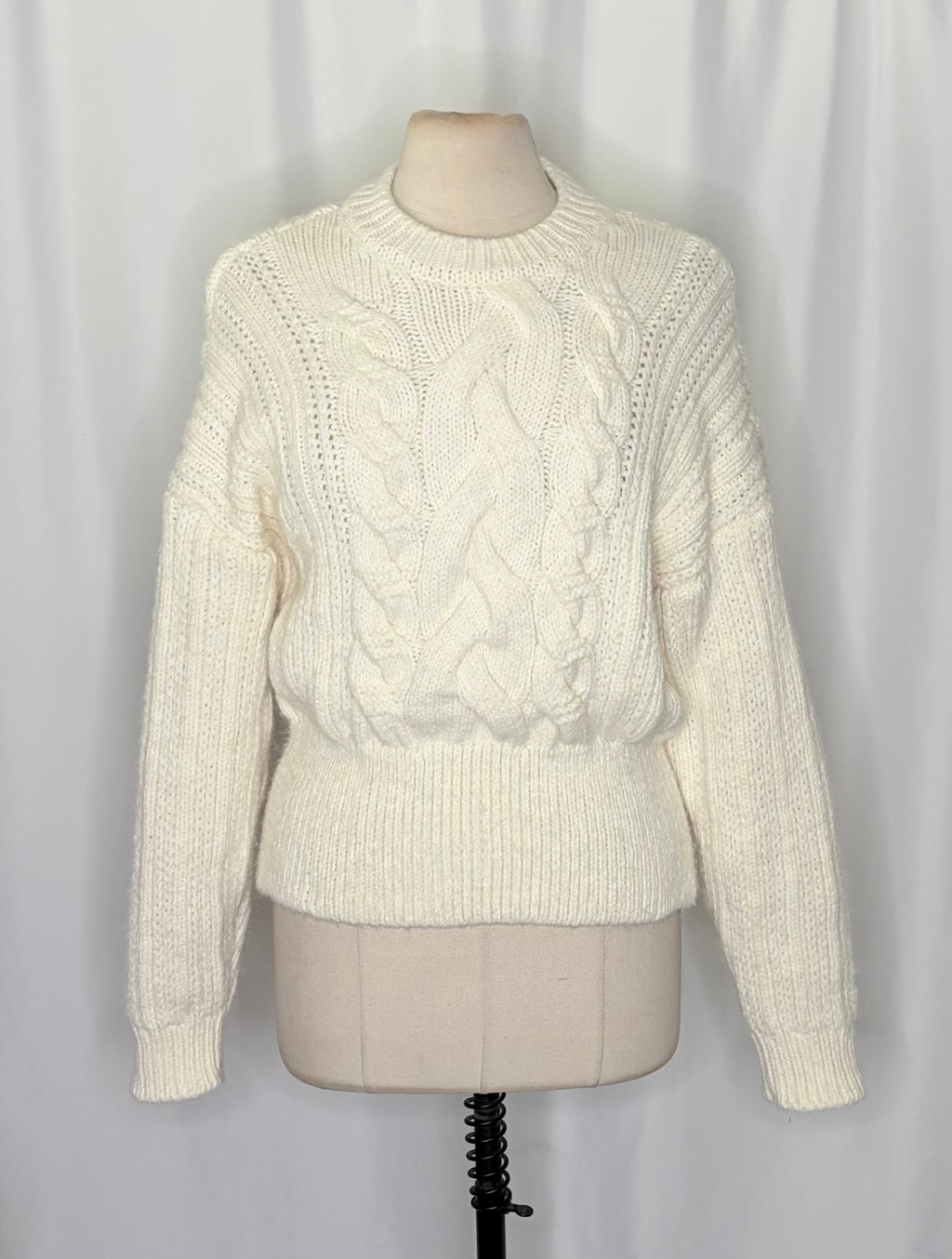 ZARA Cable Knit Chunky Sweater Solid Ivory Knit Knitwear Preppy Chic Medium