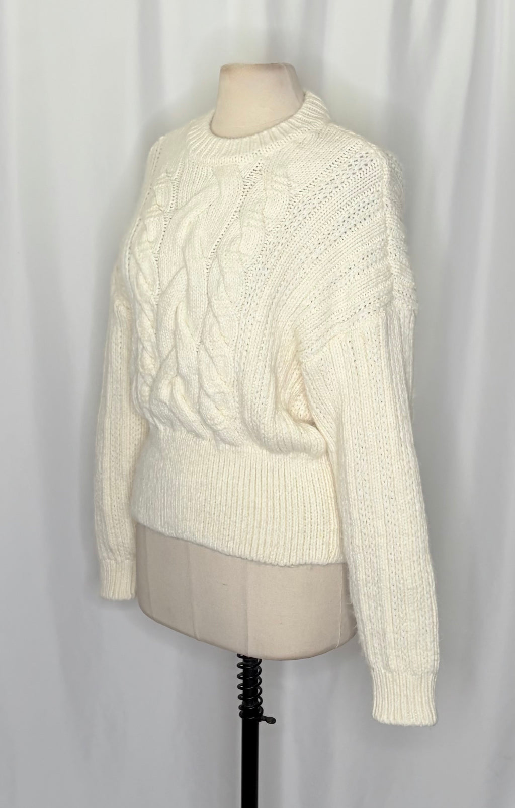 ZARA Cable Knit Chunky Sweater Solid Ivory Knit Knitwear Preppy Chic Medium