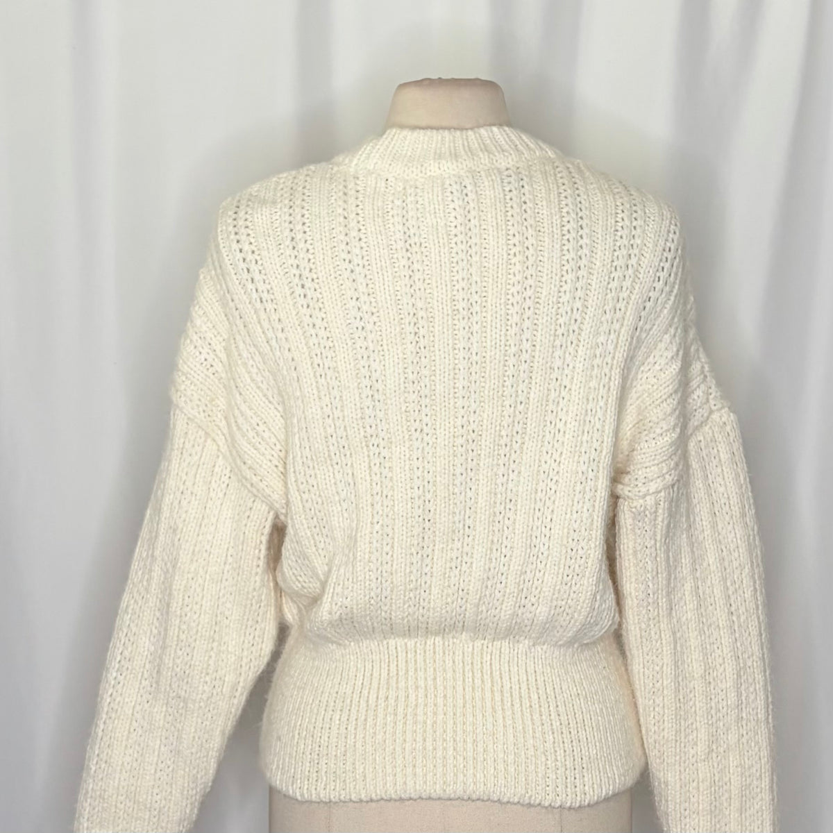 ZARA Cable Knit Chunky Sweater Solid Ivory Knit Knitwear Preppy Chic Medium