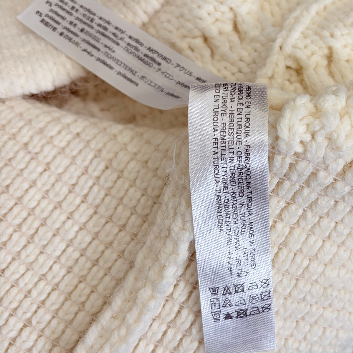 ZARA Cable Knit Chunky Sweater Solid Ivory Knit Knitwear Preppy Chic Medium