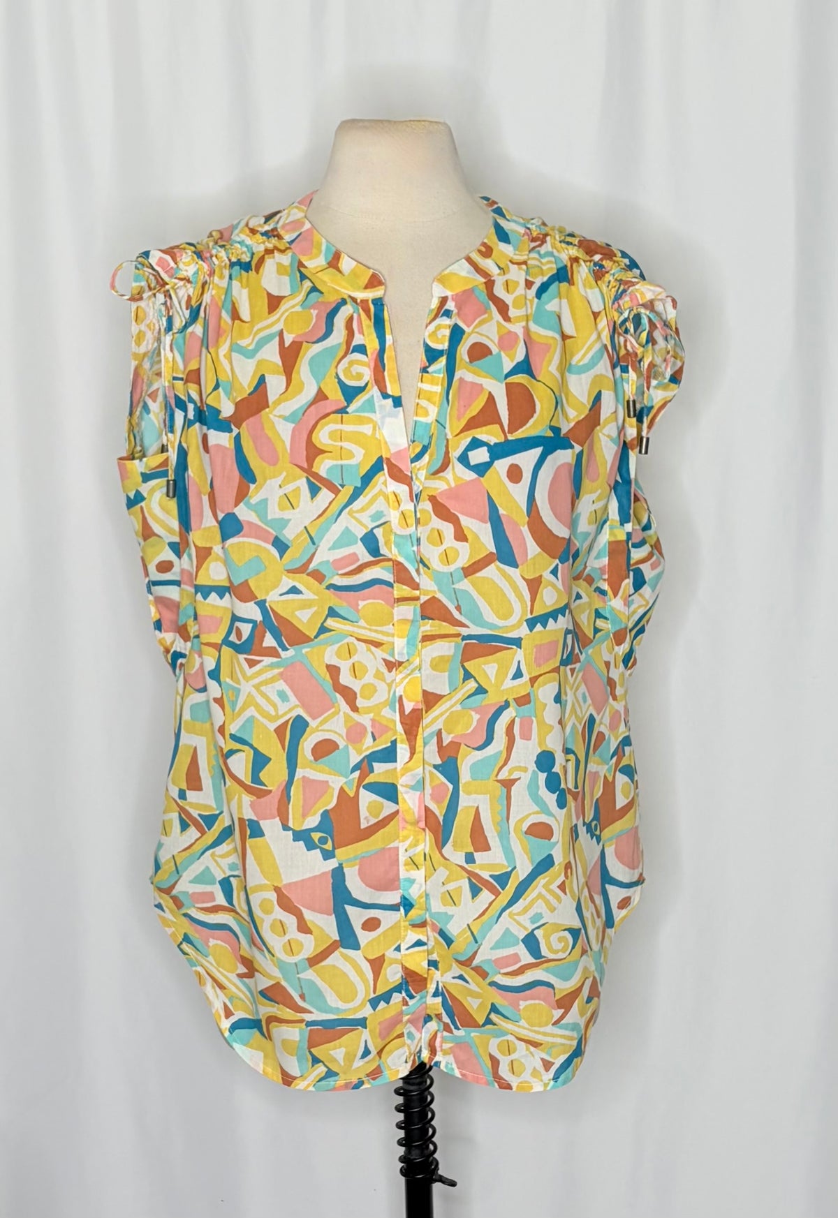 ANTHROPOLOGIE Danielle Kroll Brooklynite Button Down Blouse Top Abstract Medium