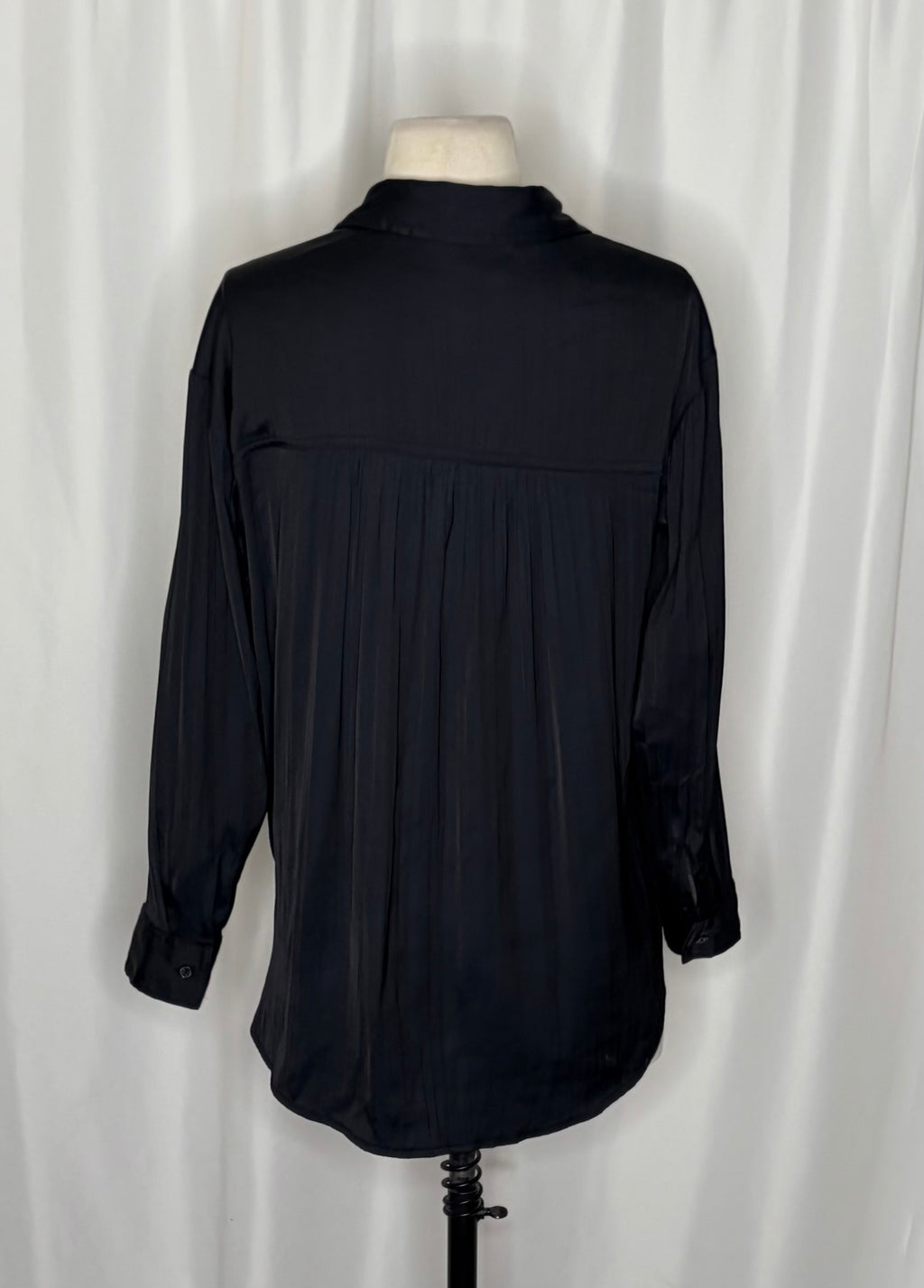 ANTHROPOLOGIE Black Satin Button Down Shirt Blouse Top Pockets Solid Small