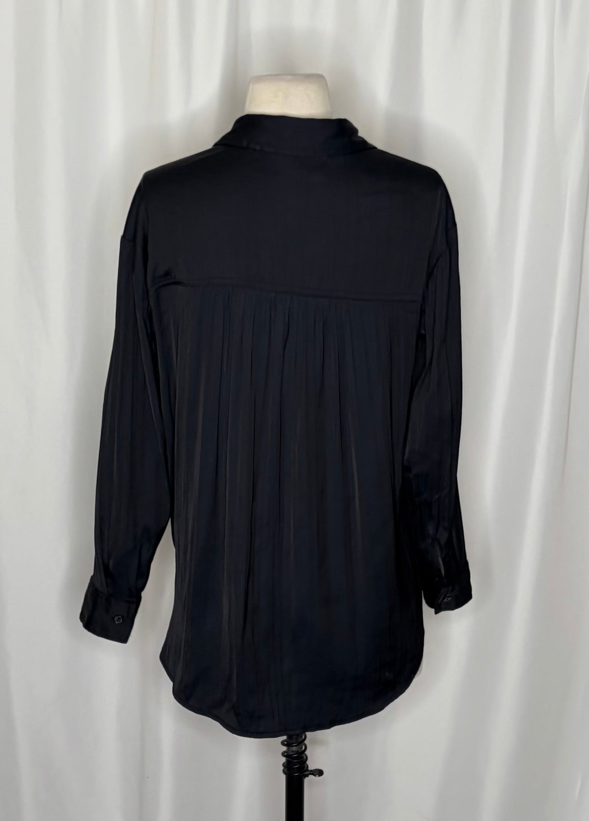 ANTHROPOLOGIE Black Satin Button Down Shirt Blouse Top Pockets Solid Small