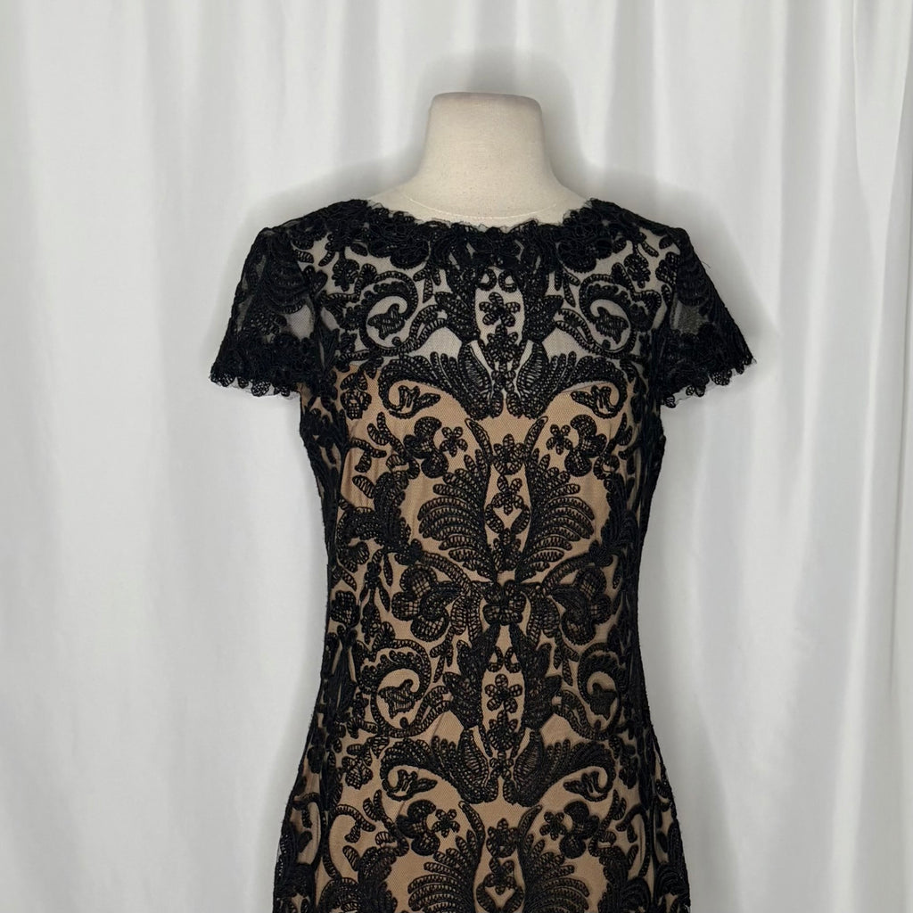 TADASHI SHOJI Illusion Yoke Lace Sheath Dress Black Nude Cap Sleeves Size 8