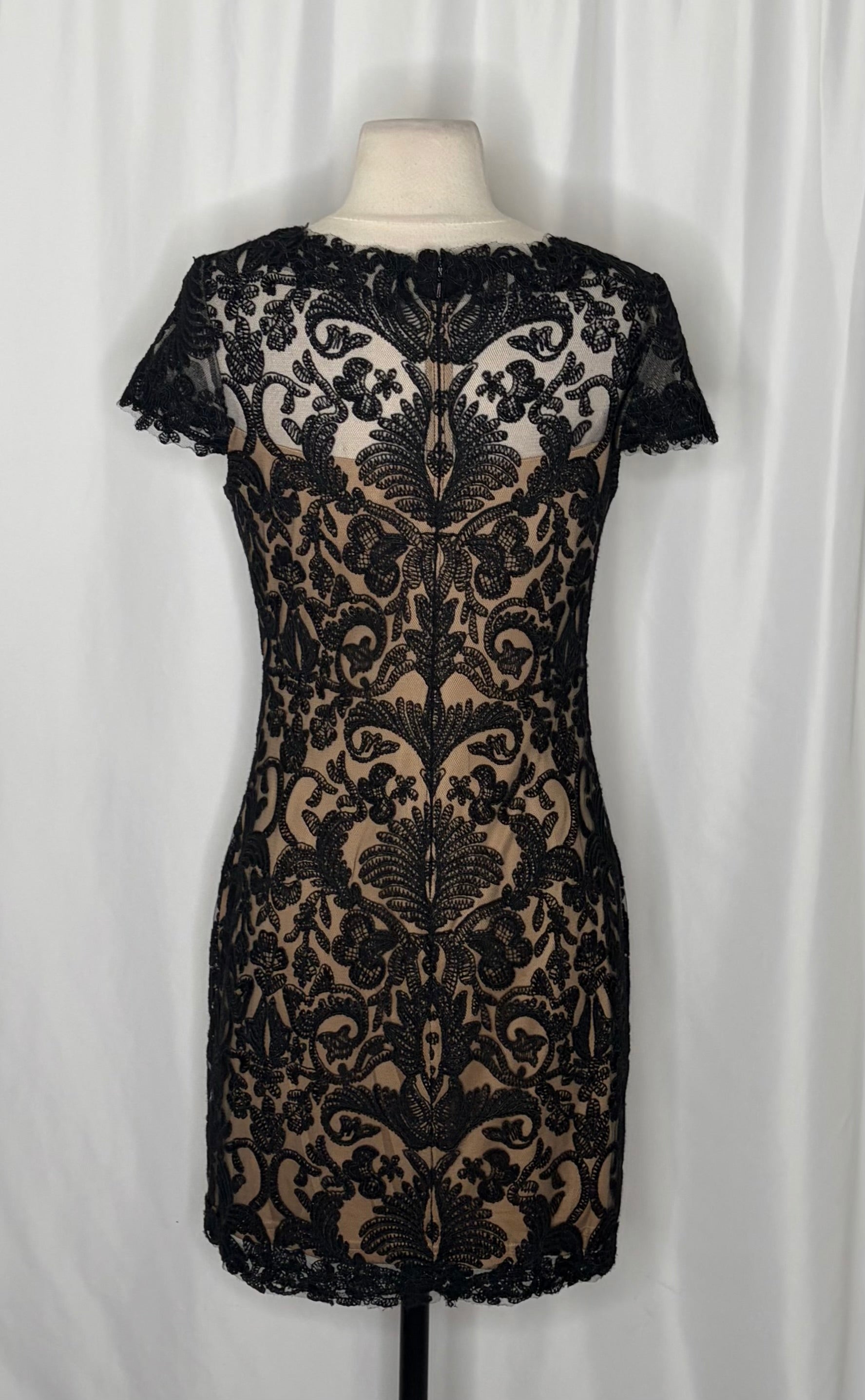 TADASHI SHOJI Illusion Yoke Lace Sheath Dress Black Nude Cap Sleeves Size 8
