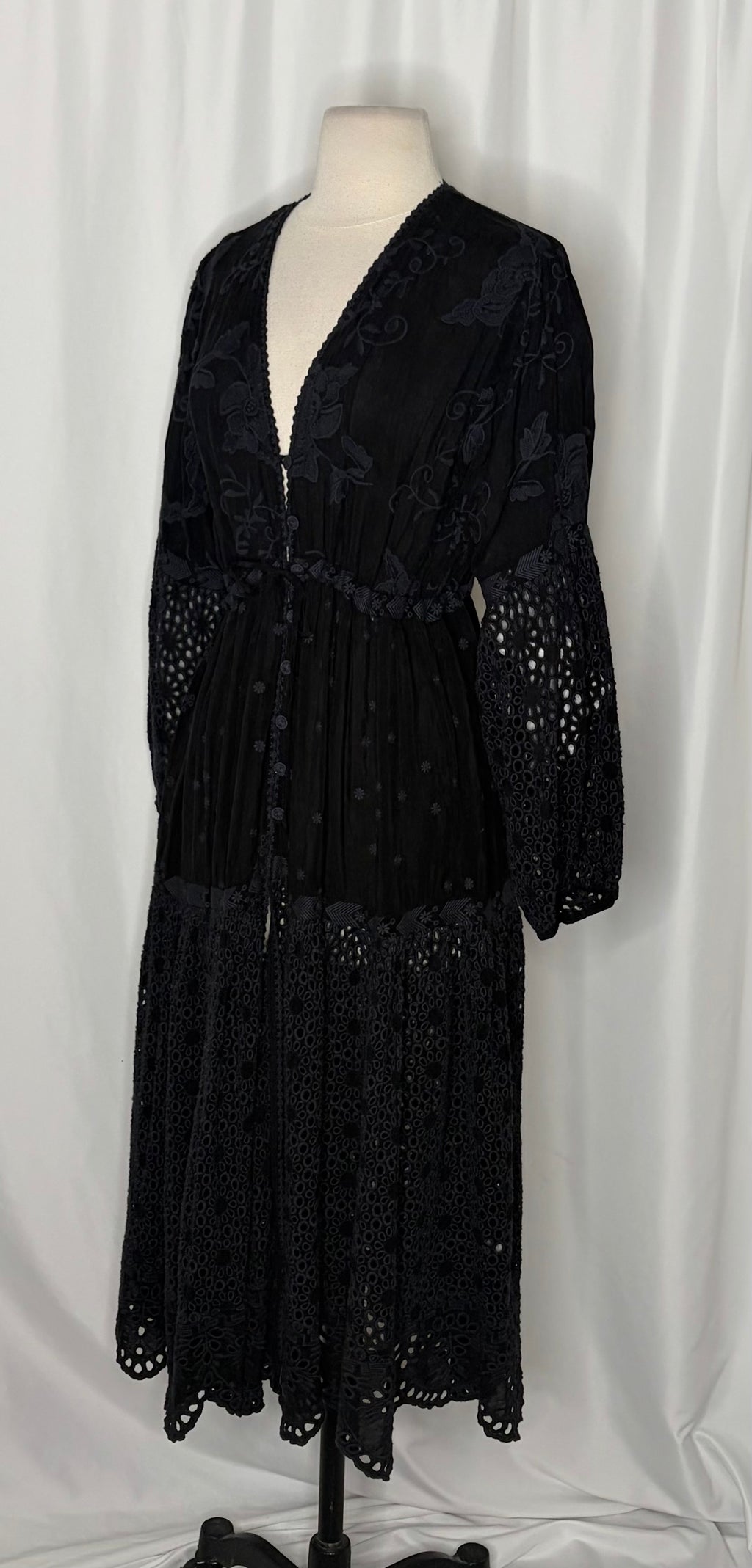NWT!! JOHNNY WAS Jupiter Mosaic Kimono Black Embroidered Eyelet Duster Small