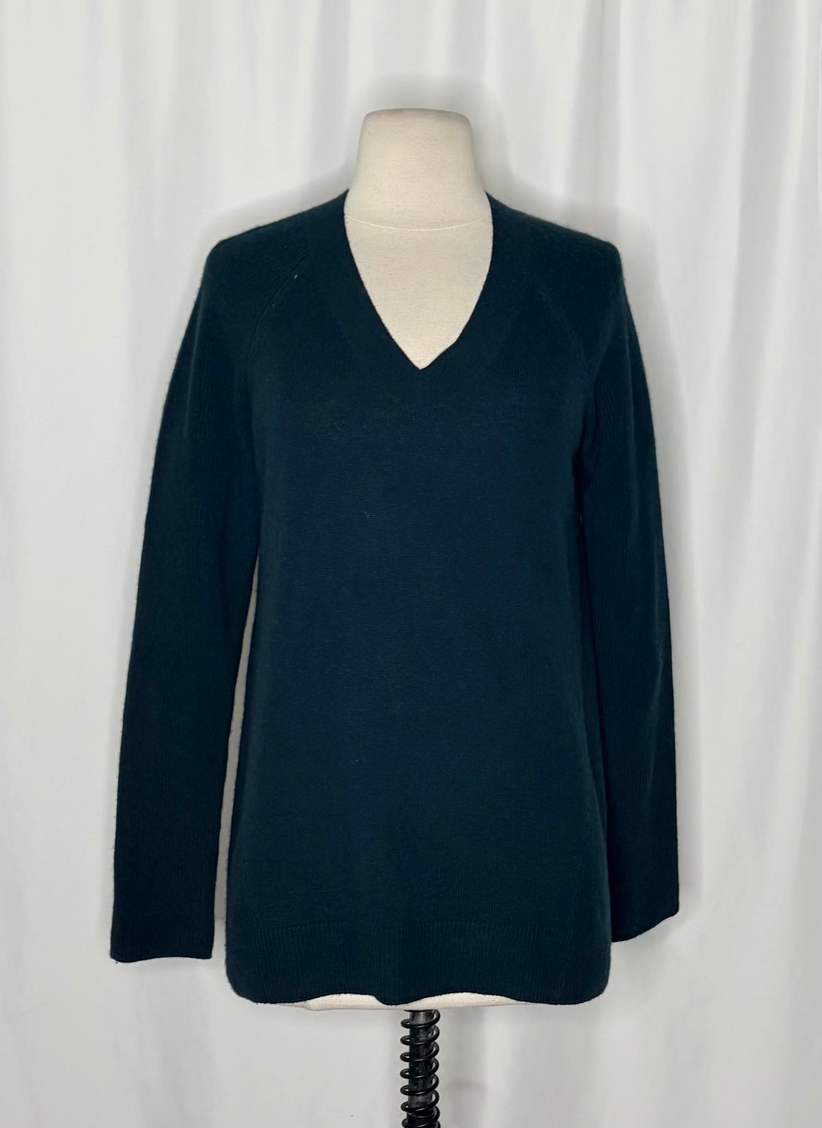 MARGARET O'LEARY 100% Cashmere V-Neck Raglan Sweater Teal Knitwear Solid Small