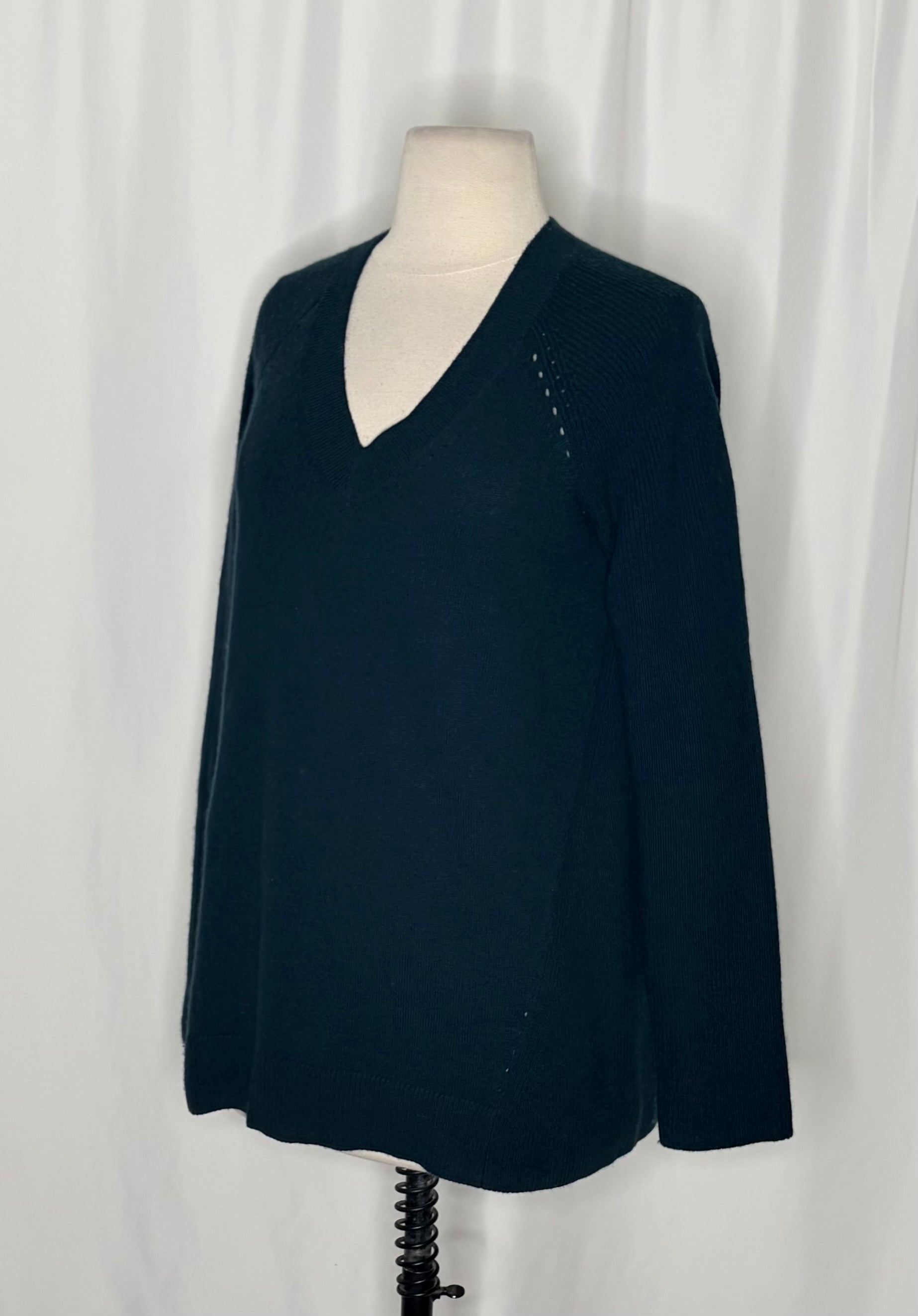 MARGARET O'LEARY 100% Cashmere V-Neck Raglan Sweater Teal Knitwear Solid Small