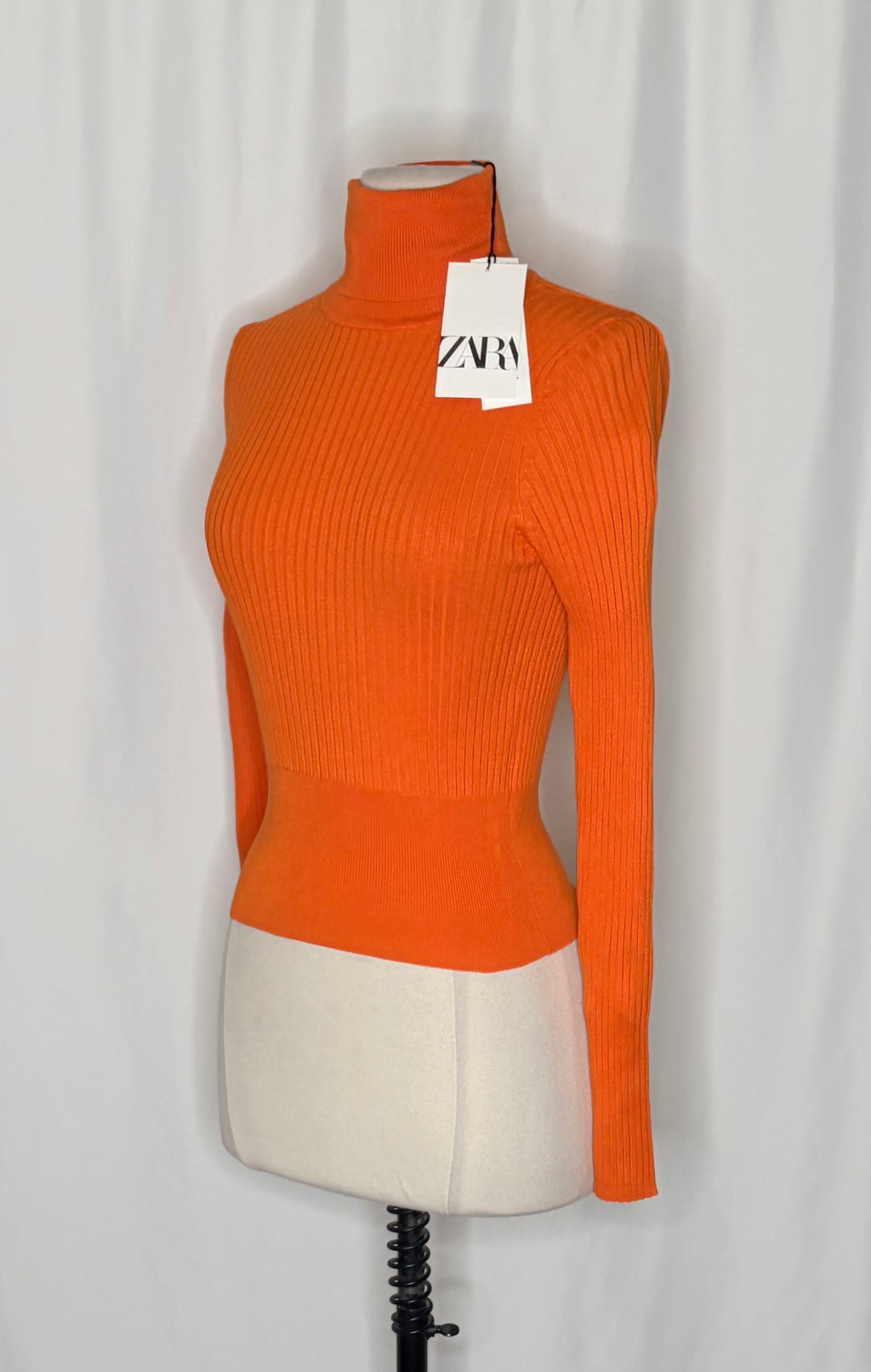NWT!! ZARA Ribbed Turtleneck Sweater Bright Orange Fitted Knit Cropped Small