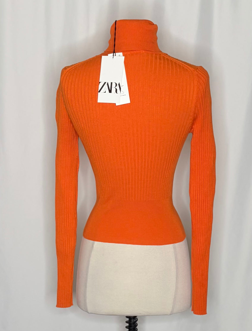 NWT!! ZARA Ribbed Turtleneck Sweater Bright Orange Fitted Knit Cropped Small