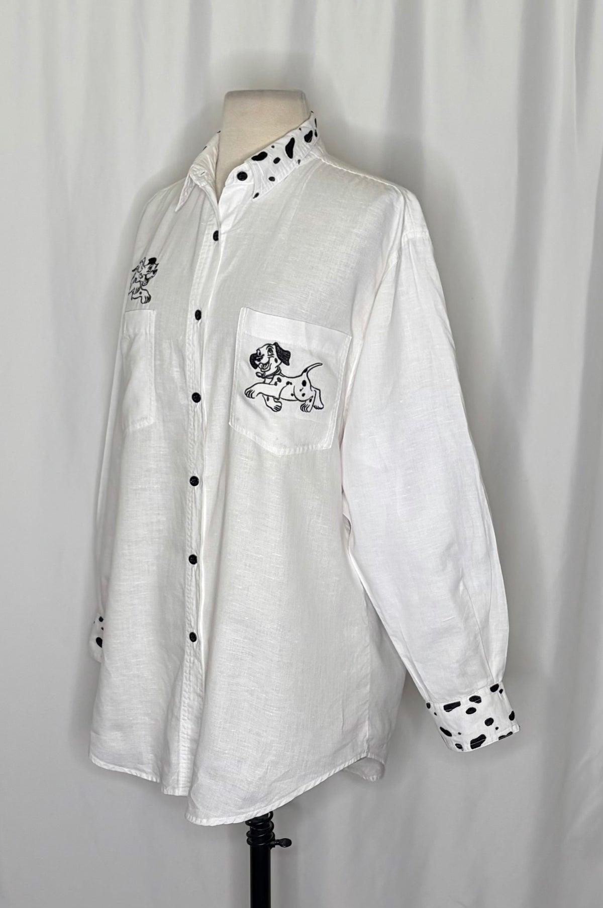 DISNEY STORE 101 Dalmatians Embroidered Linen Blend Button Down Shirt Medium