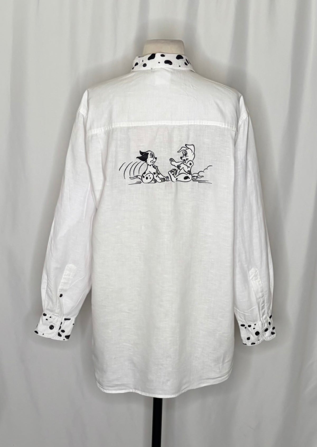 DISNEY STORE 101 Dalmatians Embroidered Linen Blend Button Down Shirt Medium