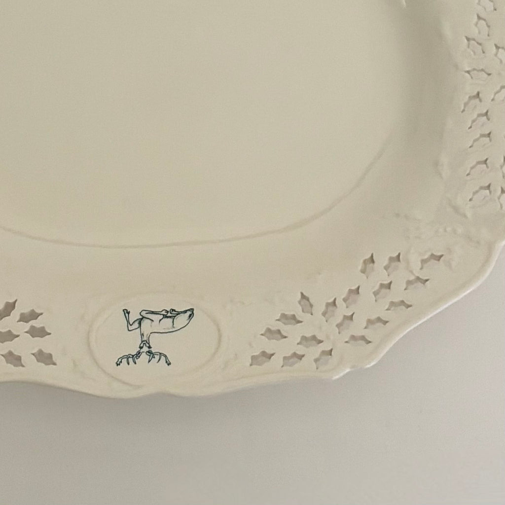 VAILLANCOURT Classical Christmas 11" Pierced Reindeer Platter Plate England Deer