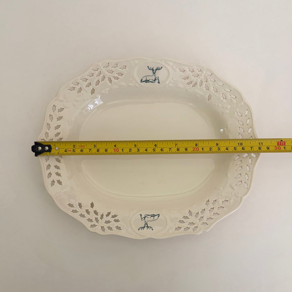 VAILLANCOURT Classical Christmas 11" Pierced Reindeer Platter Plate England Deer