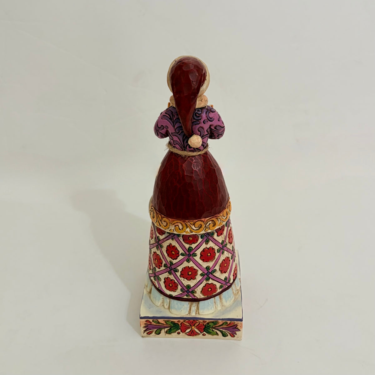 NWT!! JIM SHORE Heartwood Creek Girl Caroler 2006 Christmas Figurine Vintage