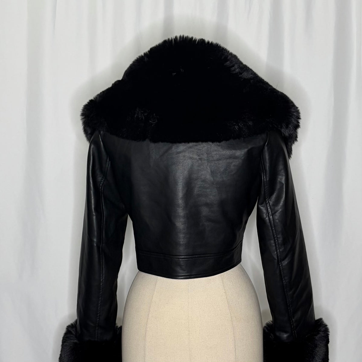 AZALEA WANG Gisele Faux Fur Trim Faux Leather Crop Jacket Black Cropped Medium