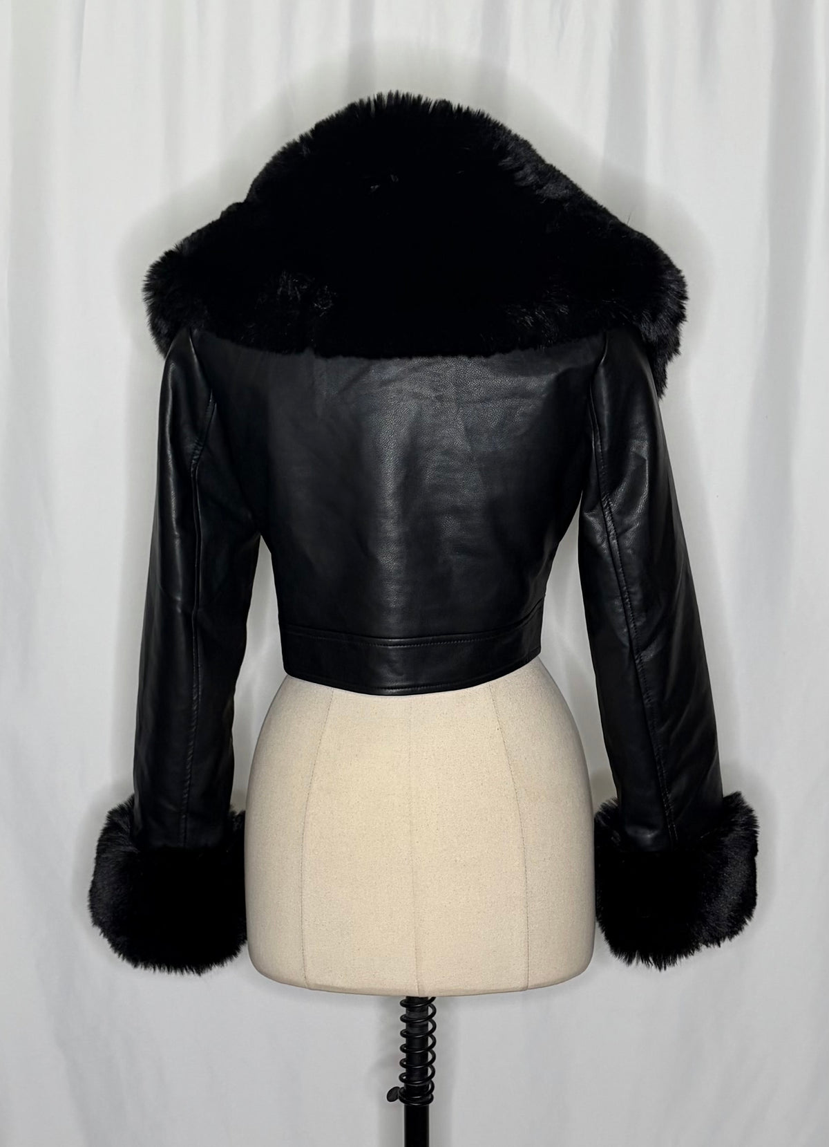 AZALEA WANG Gisele Faux Fur Trim Faux Leather Crop Jacket Black Cropped Medium