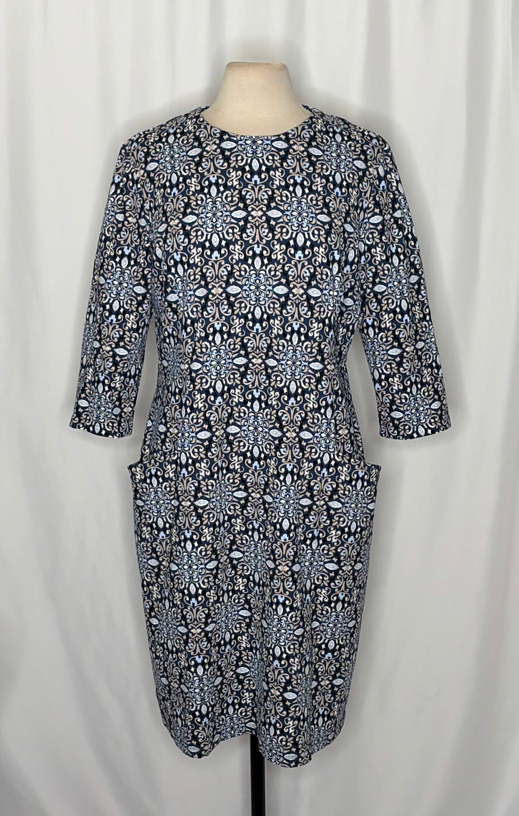 J. MCLAUGHLIN Catalyst Dress Blue White Mosaic Print Stretch Knit Pockets XL