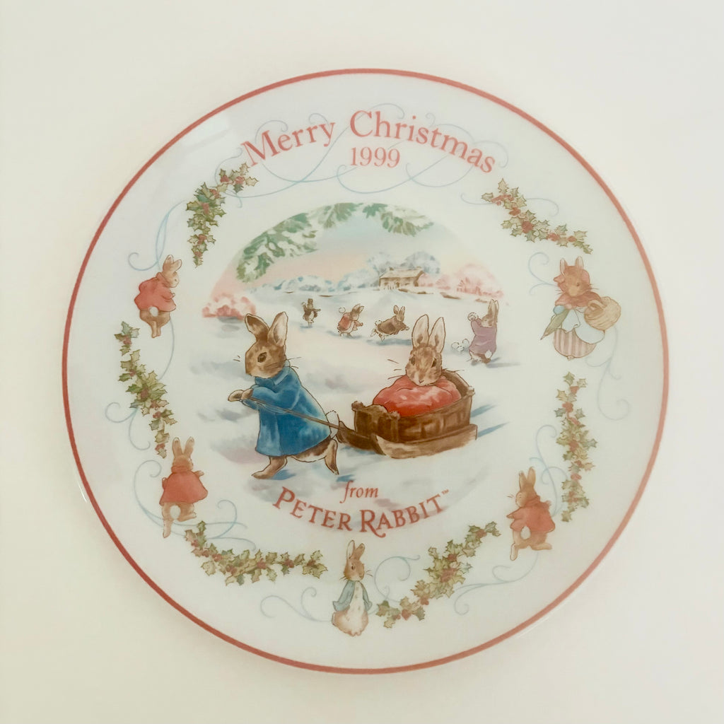 Vintage Wedgwood Peter Rabbit Christmas 1999 Plate 8 Inch