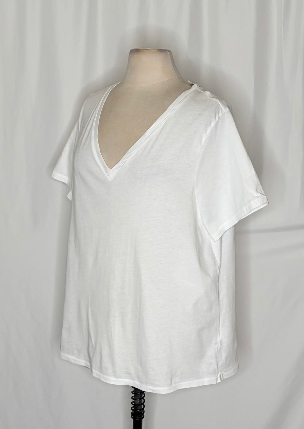 NWT J.Crew Vintage Jersey V-Neck T-Shirt White X-Large