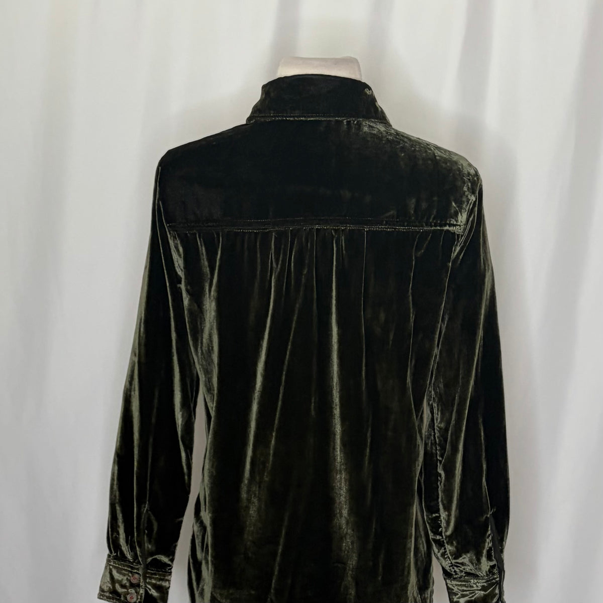 Anthropologie Pilcro Hadley Velvet Buttondown XSP