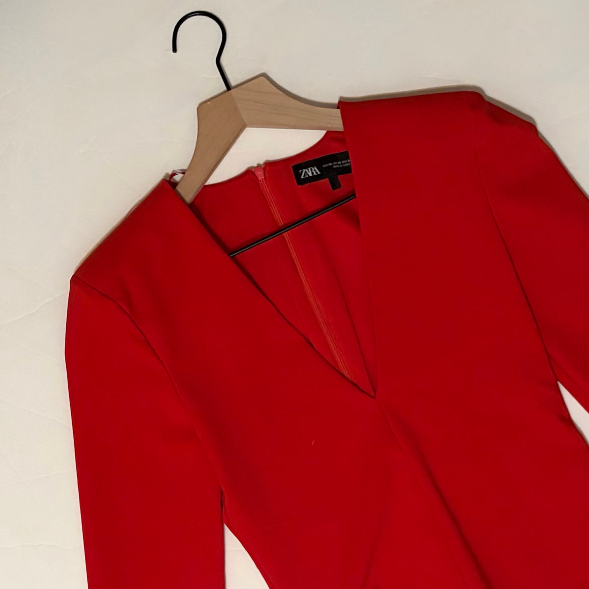 ZARA Red Structured Padded Shoulders Deep V Neck Long Sleeve Bodysuit X-Small