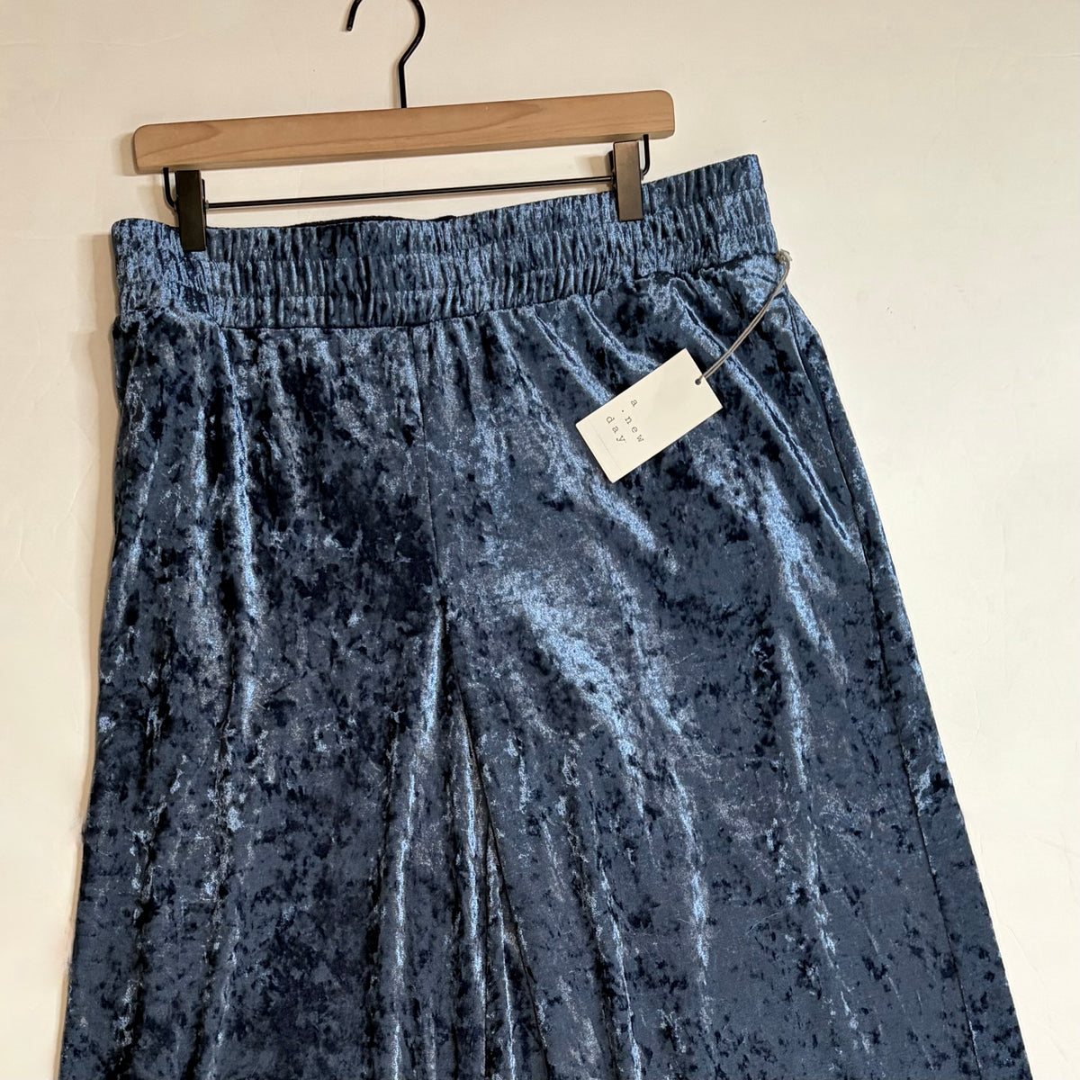 NWT!! Target A NEW DAY Blue Crushed Velvet Wide Leg Pants Pockets X-Large