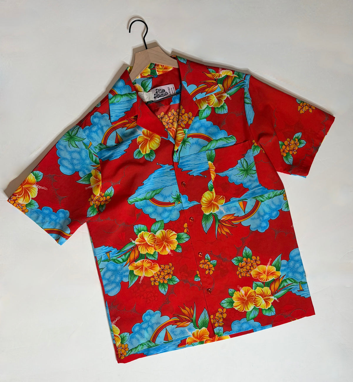 Vintage 1980s HILO HATTIE Hawaiian Aloha Shirt Red Rainbow Floral Large