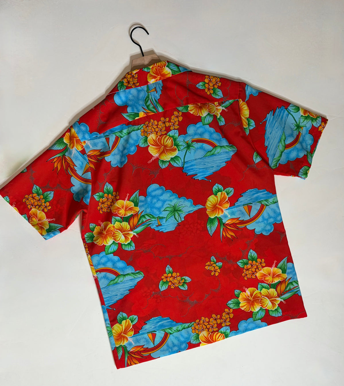 Vintage 1980s HILO HATTIE Hawaiian Aloha Shirt Red Rainbow Floral Large