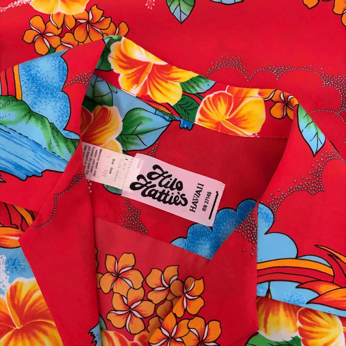 Vintage 1980s HILO HATTIE Hawaiian Aloha Shirt Red Rainbow Floral Large
