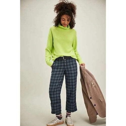 NWT!! FREE PEOPLE Treasure Turtleneck Cashmere Sweater Lime‎ Punch Knit Large