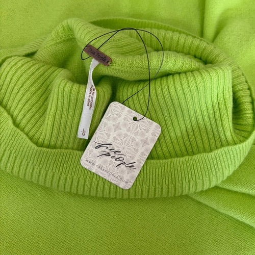 NWT!! FREE PEOPLE Treasure Turtleneck Cashmere Sweater Lime‎ Punch Knit Large