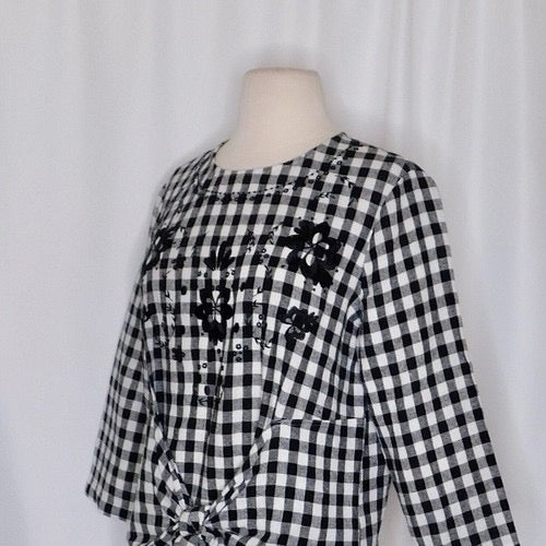 NWT!! Anthropologie SEEN WORN KEPT Black &‎ White Gingham Top Embroidered Size 4