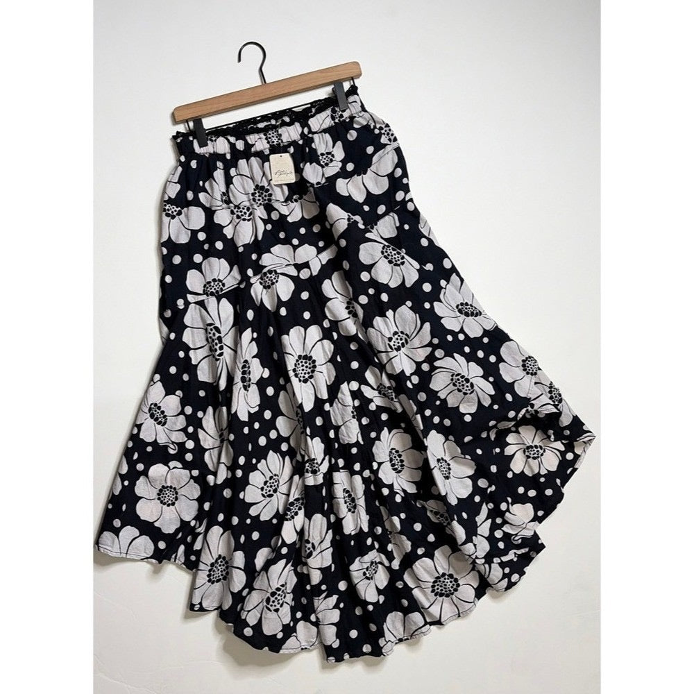 NWT!! FREE PEOPLE Poppy Printed Maxi Skirt Polka Dot‎ Floral Black White Medium