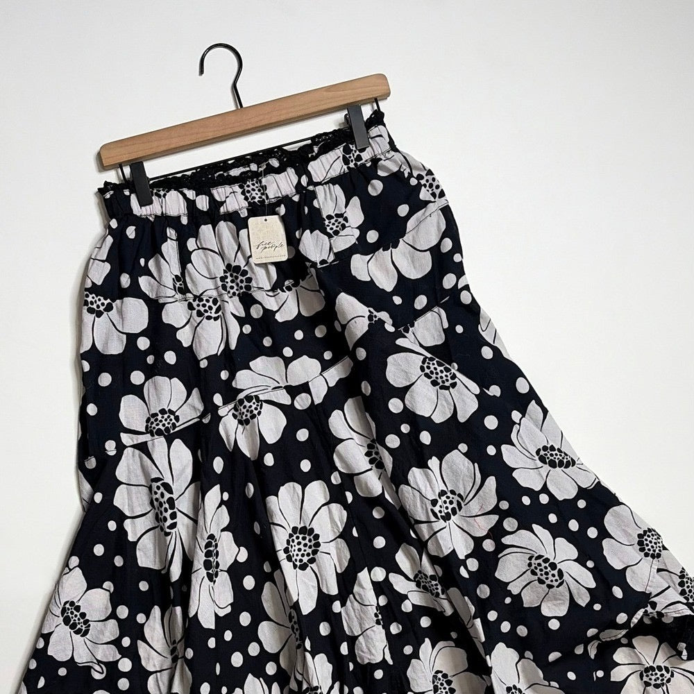 NWT!! FREE PEOPLE Poppy Printed Maxi Skirt Polka Dot‎ Floral Black White Medium