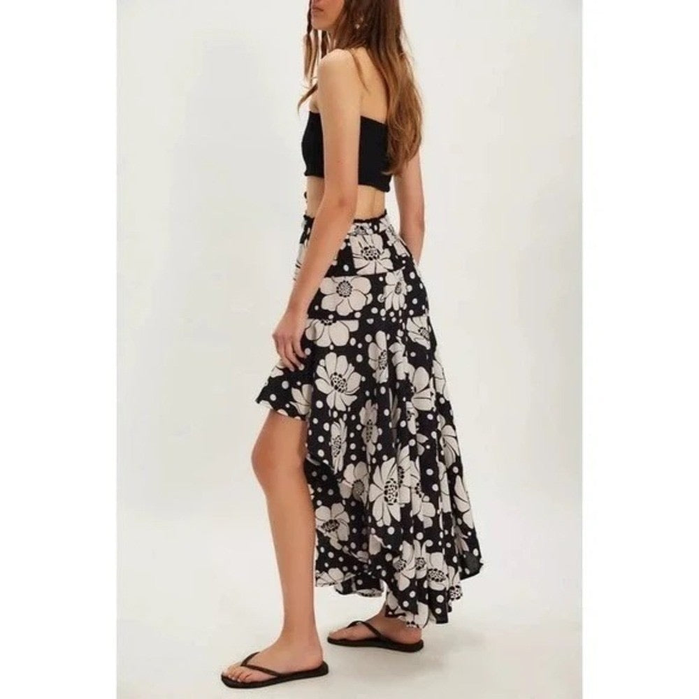 NWT!! FREE PEOPLE Poppy Printed Maxi Skirt Polka Dot‎ Floral Black White Medium