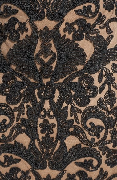 TADASHI SHOJI Illusion Yoke Lace Sheath Dress Black Nude Cap Sleeves Size 8