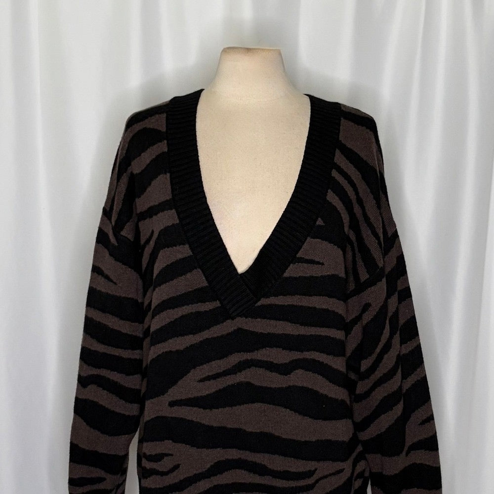 VARLEY Calvert Sweater Bracken Black Zebra Animal Print Merino Wool Blend Large